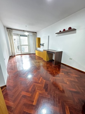 DEPARTAMENTO EN VENTA - Paraguay 169