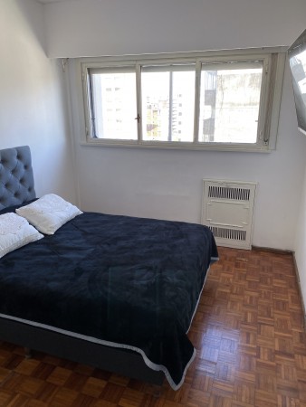 ¡Departamento de 2 Dormitorios + Habitacion de Servicio con Cochera en Venta - ¡A Solo U$D 80.000!