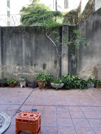 ¡Departamento de 2 Dormitorios + Habitacion de Servicio con Cochera en Venta - ¡A Solo U$D 80.000!