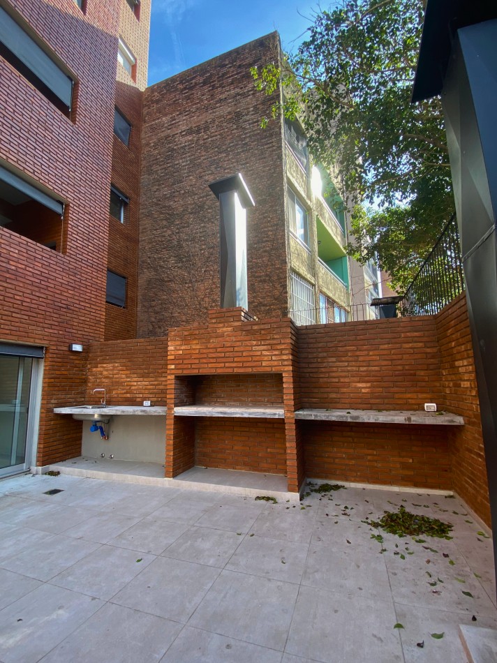 Venta | Departamento 1 Dormitorio con Enorme Patio Exclusivo con Parrillero | Ov Lagos 1269