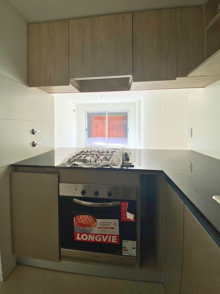 Venta | Departamento 1 Dormitorio con Enorme Patio Exclusivo con Parrillero | Ov Lagos 1269