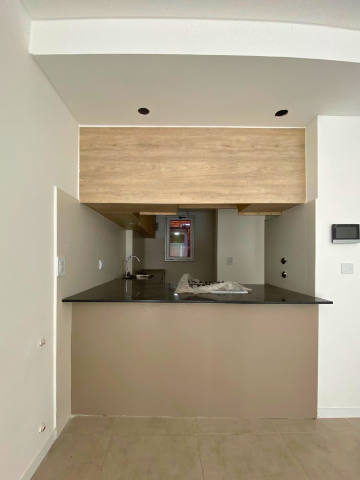 Venta | Departamento 1 Dormitorio con Enorme Patio Exclusivo con Parrillero | Ov Lagos 1269