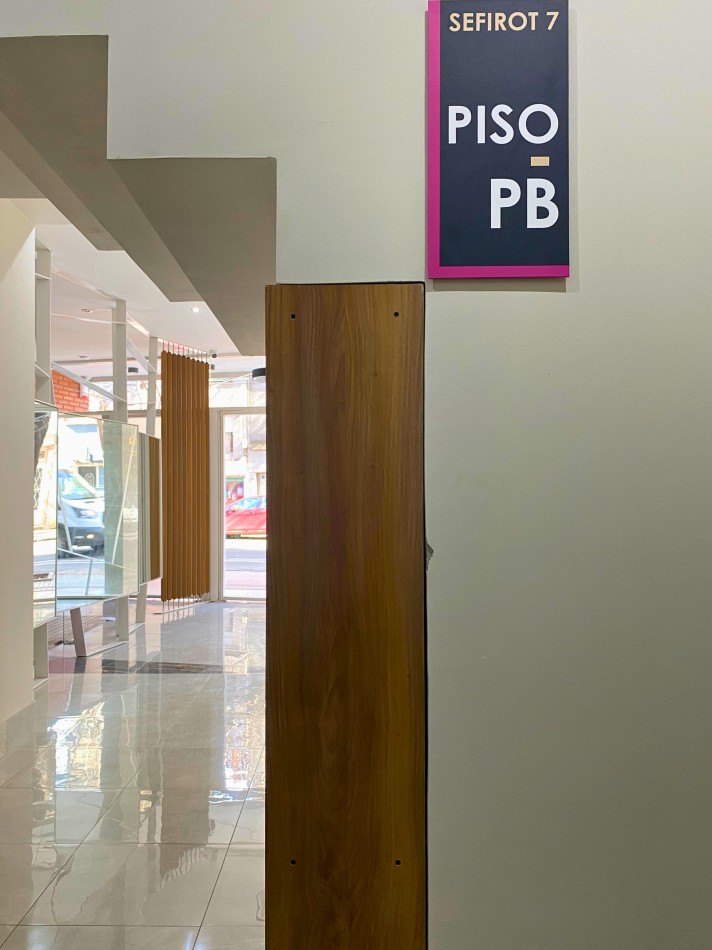 Venta | Departamento 1 Dormitorio con Enorme Patio Exclusivo con Parrillero | Ov Lagos 1269