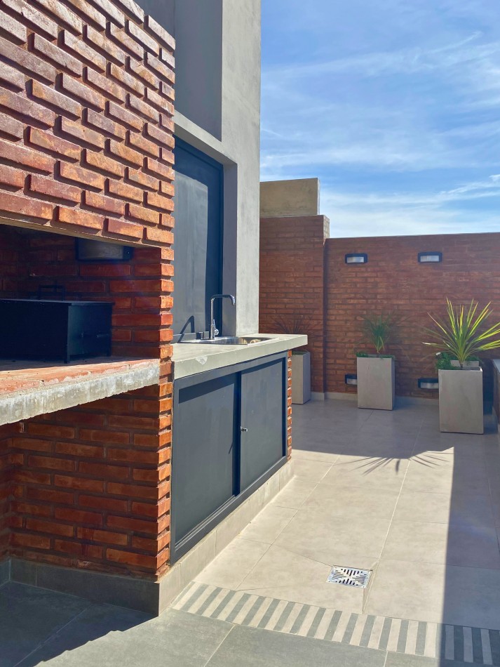 Venta | Departamento 1 Dormitorio con Enorme Patio Exclusivo con Parrillero | Ov Lagos 1269