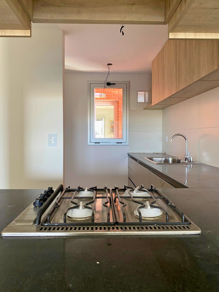 Venta | Semipiso 2 Dormitorios con Terraza y Parrillero | Ov Lagos 1261