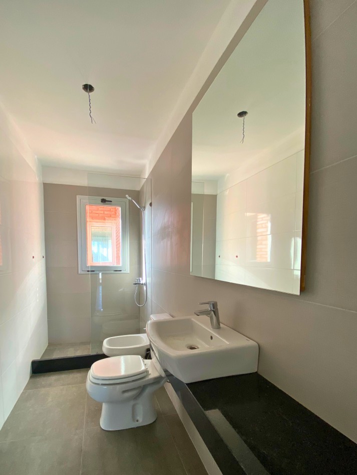 Venta | Semipiso 2 Dormitorios con Terraza y Parrillero | Ov Lagos 1261