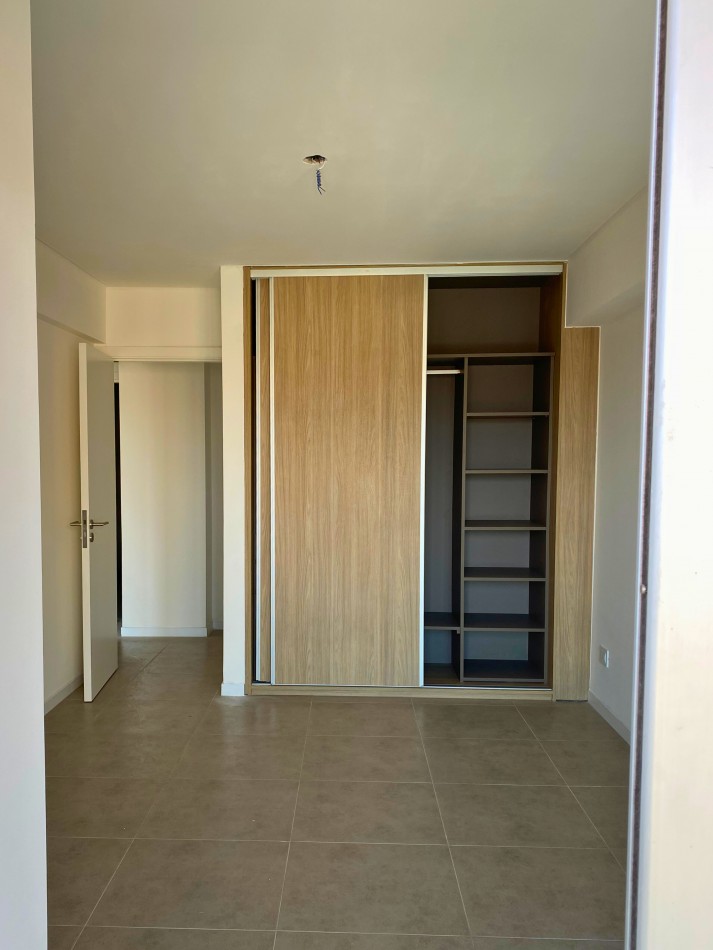 Venta | Semipiso 2 Dormitorios con Terraza y Parrillero | Ov Lagos 1261