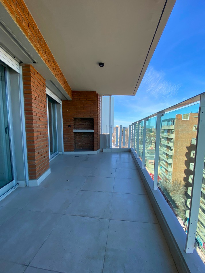 Venta | Semipiso 2 Dormitorios con Terraza y Parrillero | Ov Lagos 1261