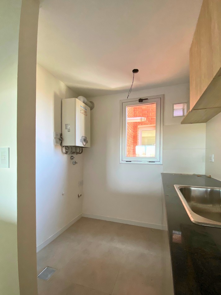 Venta | Semipiso 2 Dormitorios con Terraza y Parrillero | Ov Lagos 1261