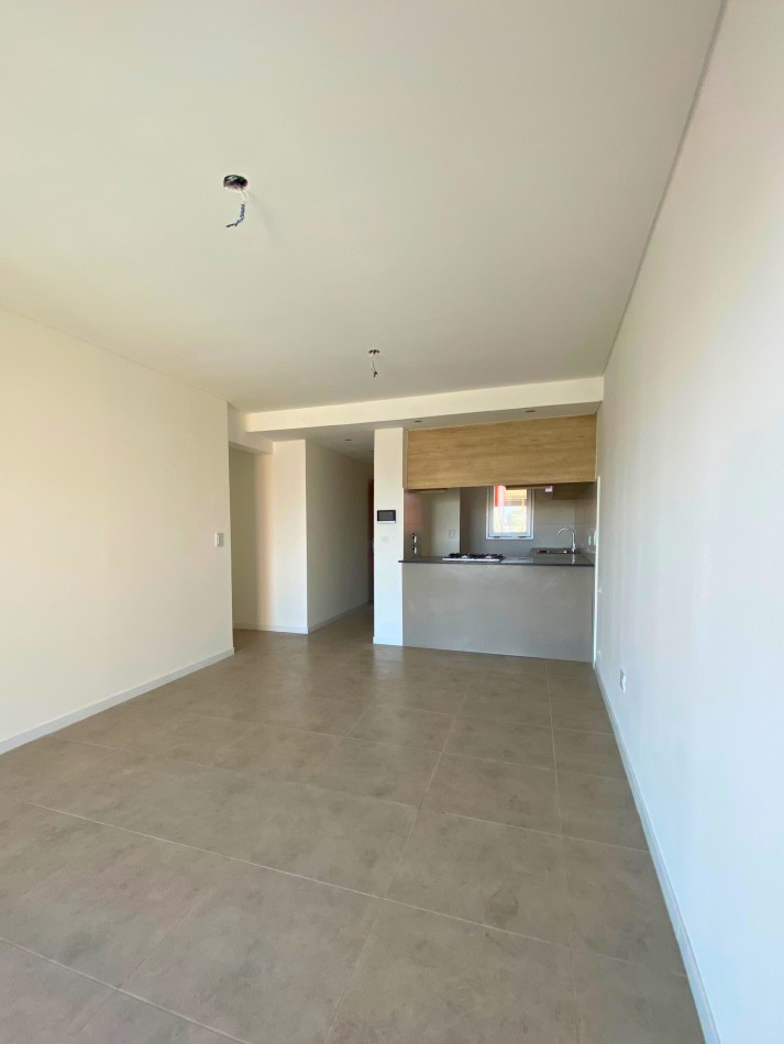 Venta | Semipiso 2 Dormitorios con Terraza y Parrillero | Ov Lagos 1261