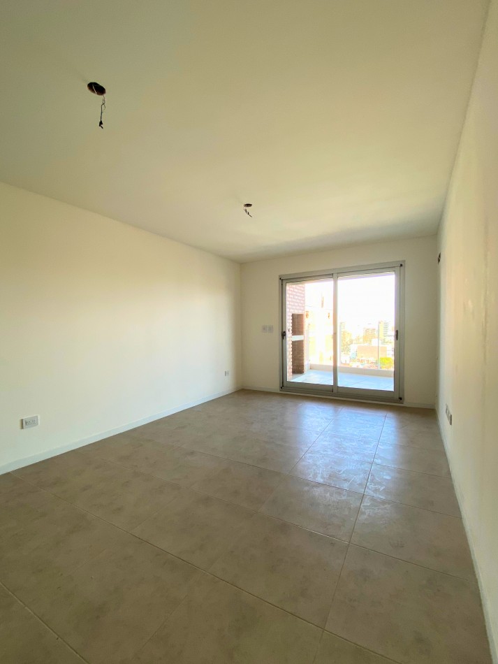 Venta | Semipiso 2 Dormitorios con Terraza y Parrillero | Ov Lagos 1261