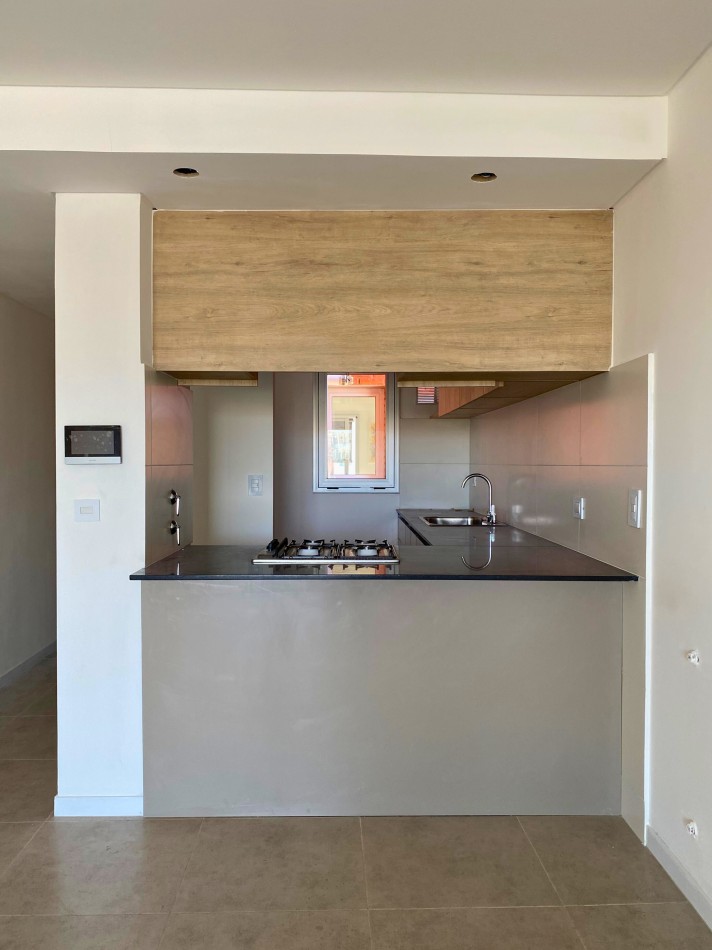 Venta | Semipiso 2 Dormitorios con Terraza y Parrillero | Ov Lagos 1261