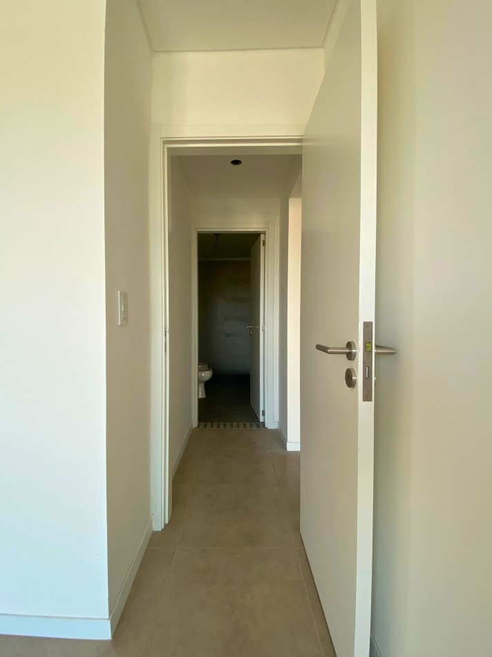 Venta | Semipiso 2 Dormitorios con Terraza y Parrillero | Ov Lagos 1261