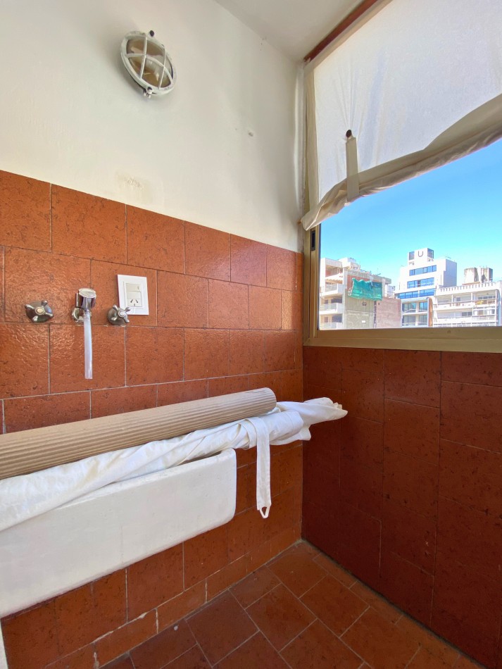 Venta | 3 HABITACIONES Y COCHERA | Pje Cajaraville 165