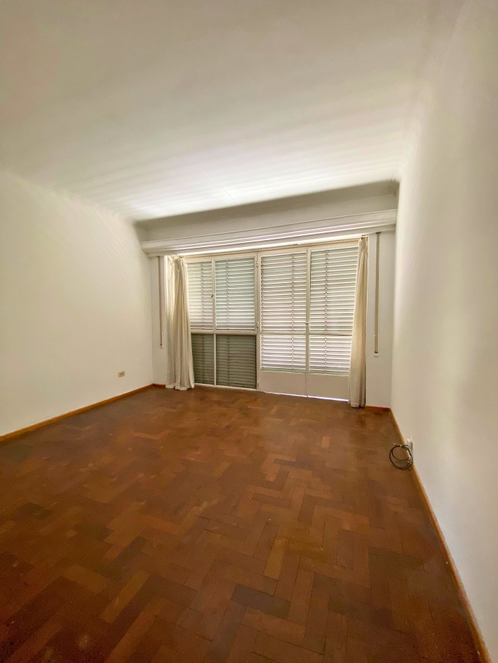 Venta | 3 HABITACIONES Y COCHERA | Pje Cajaraville 165