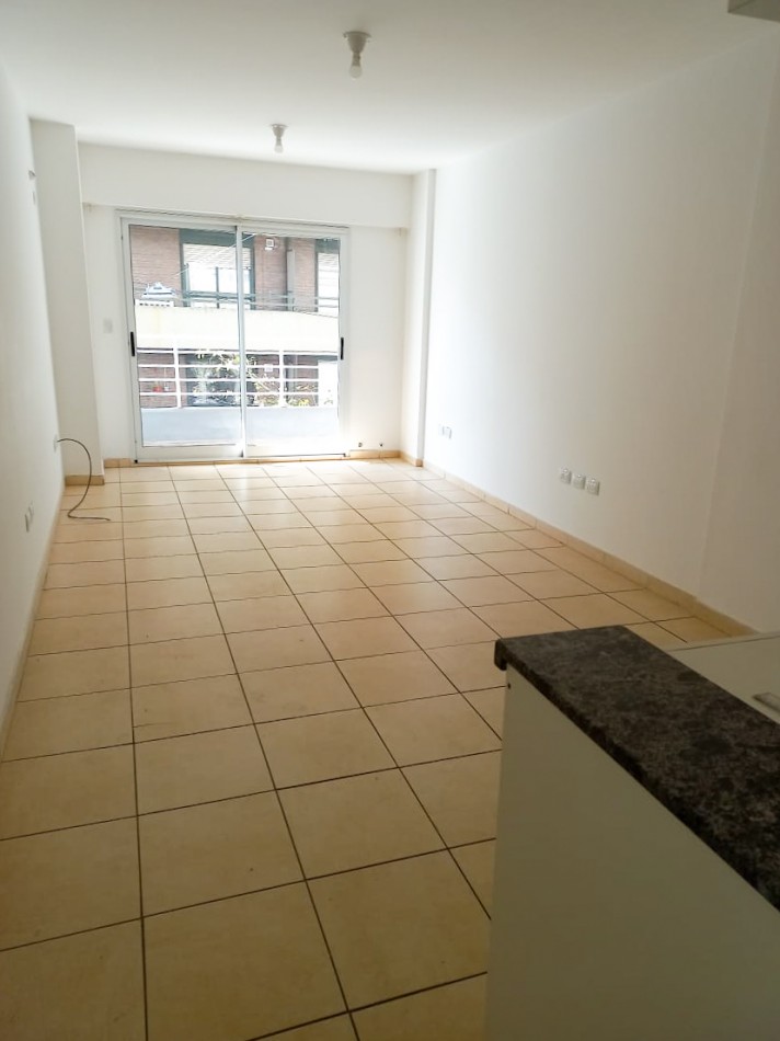 ALQUILER | MONOAMBIENTE | PTE ROCA 620