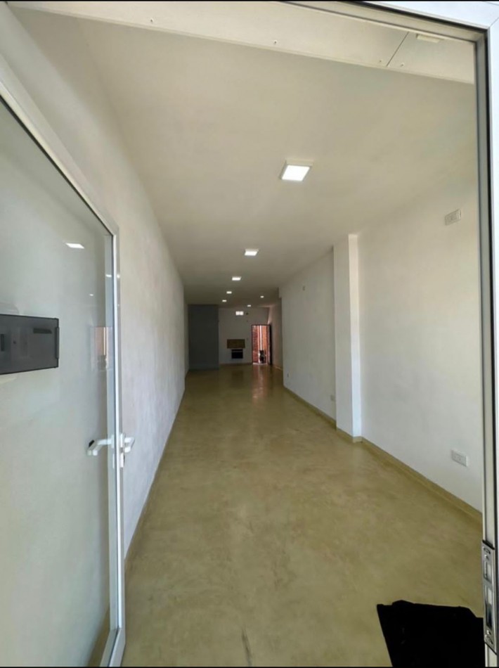 ALQUILER | LOCAL COMERCIAL | PPROVINCIAS UNIDAS 112