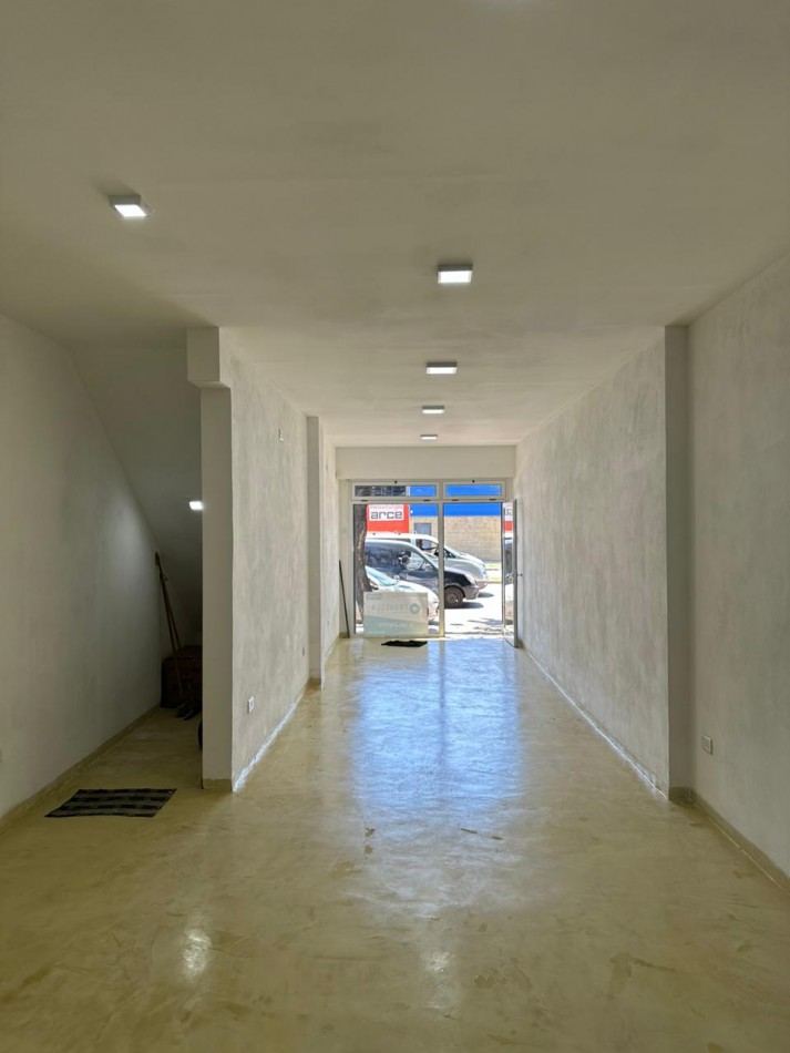 ALQUILER | LOCAL COMERCIAL | PPROVINCIAS UNIDAS 112