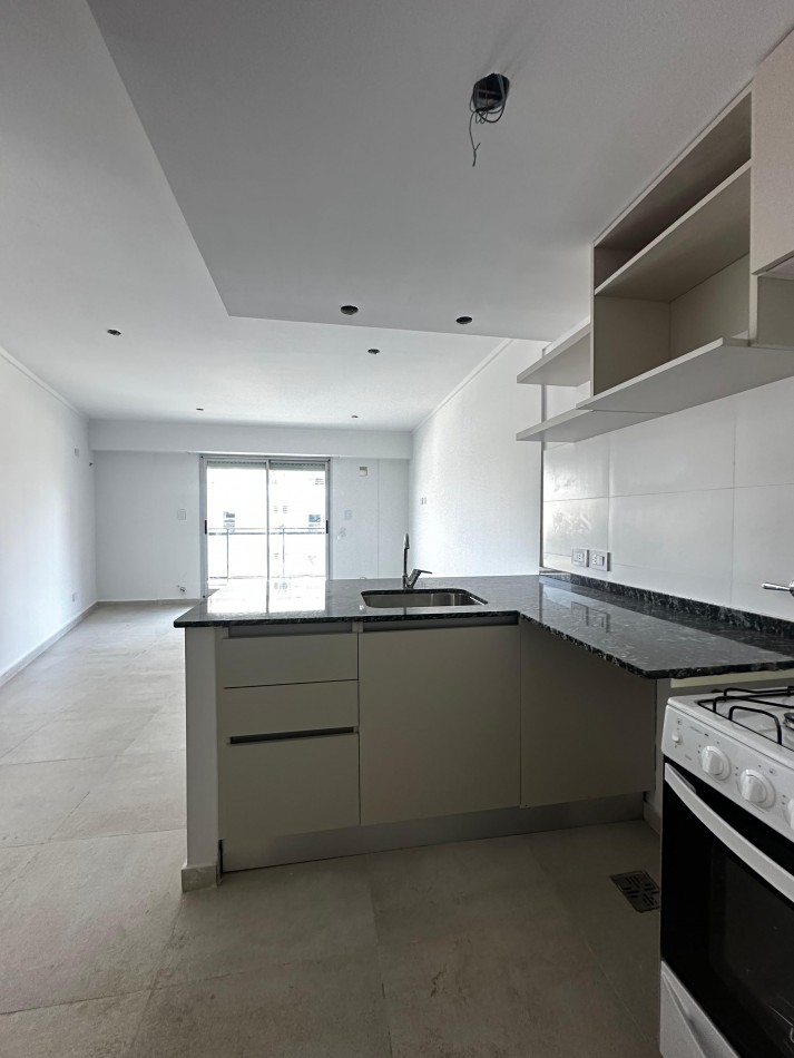 VENTA | 1 HABITACION | SUIPACHA 819