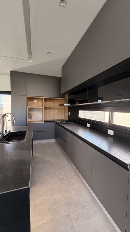 VENTA | VIVIENDA CON JARDIN | PUEBLO ESTHER