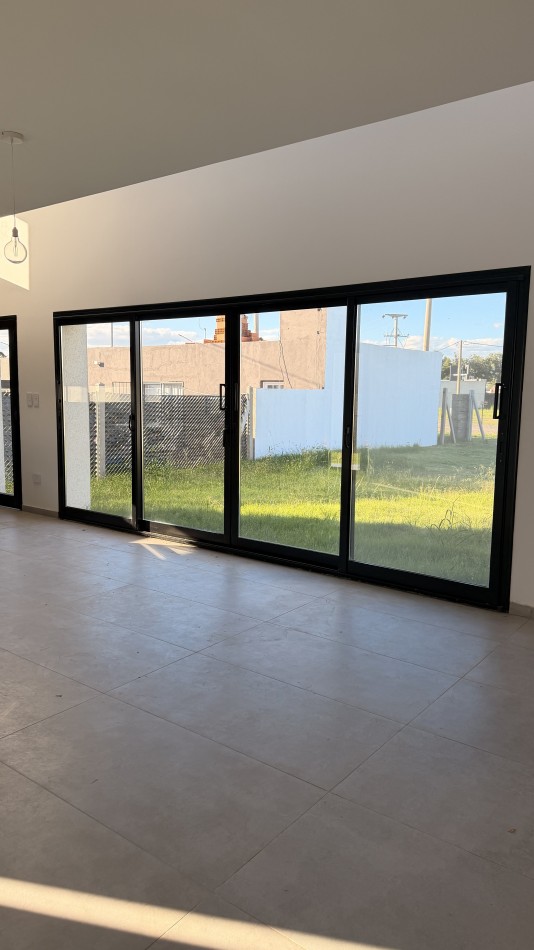 VENTA | VIVIENDA CON JARDIN | PUEBLO ESTHER