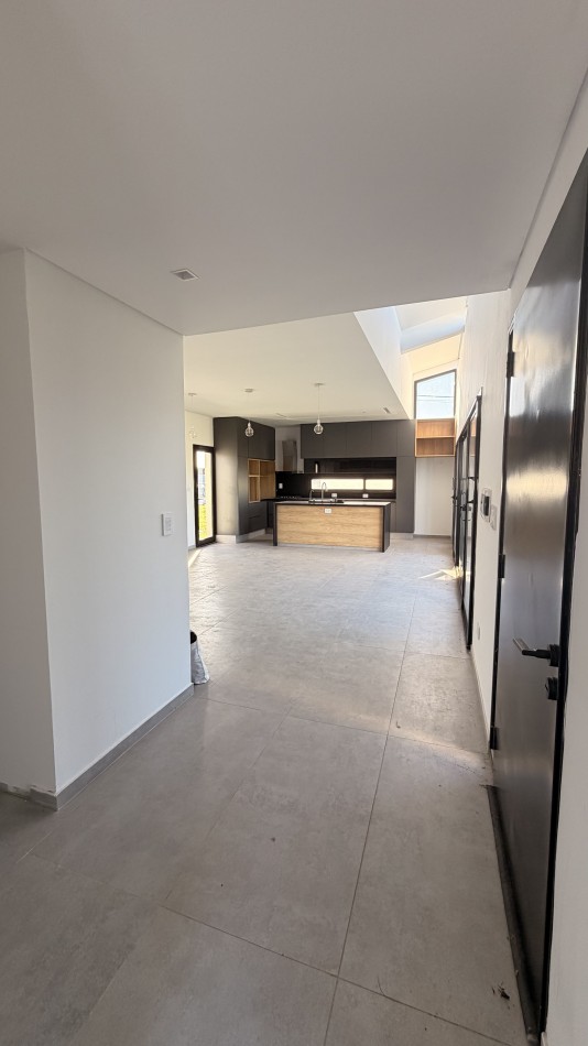 VENTA | VIVIENDA CON JARDIN | PUEBLO ESTHER