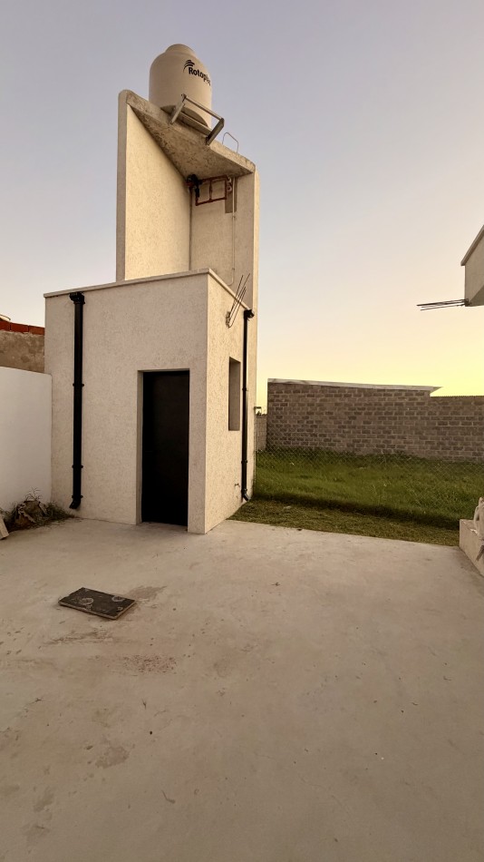 VENTA | VIVIENDA CON JARDIN | PUEBLO ESTHER