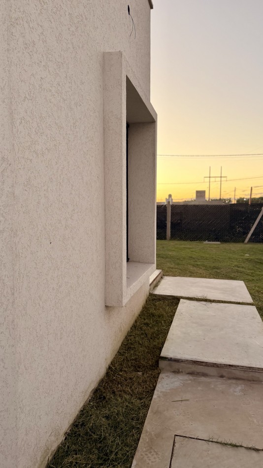 VENTA | VIVIENDA CON JARDIN | PUEBLO ESTHER