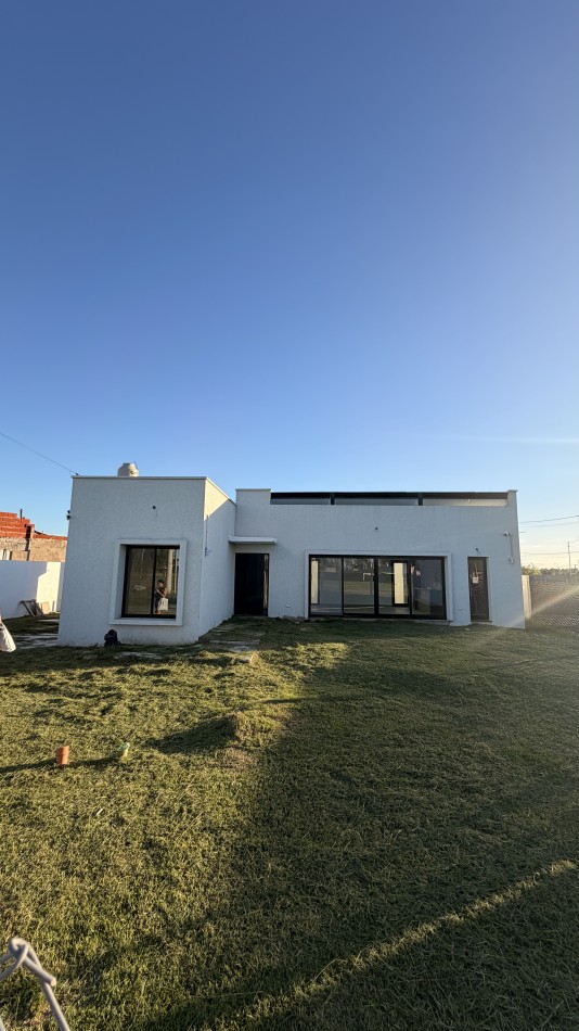 VENTA | VIVIENDA CON JARDIN | PUEBLO ESTHER