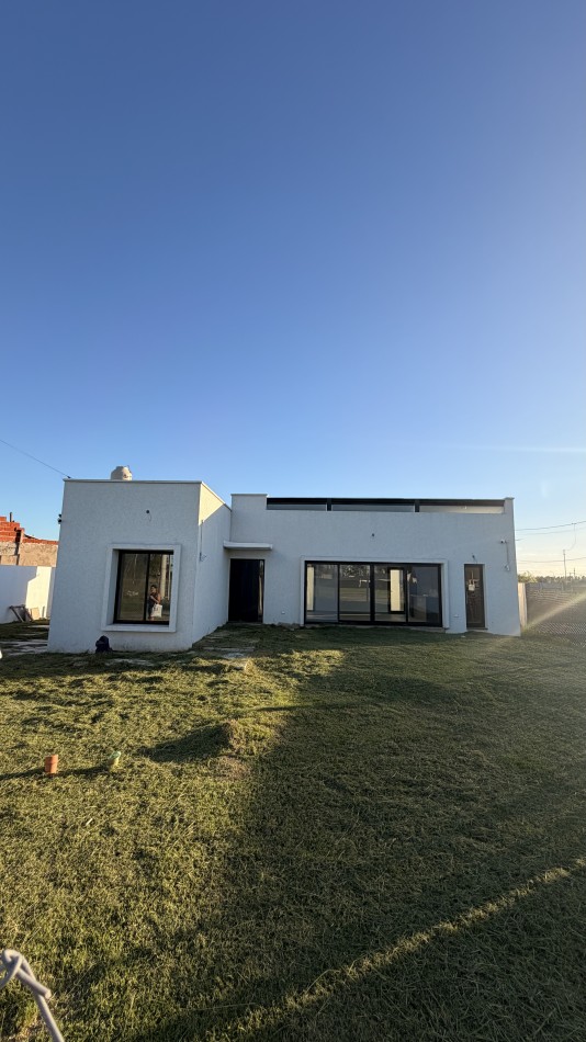 VENTA | VIVIENDA CON JARDIN | PUEBLO ESTHER